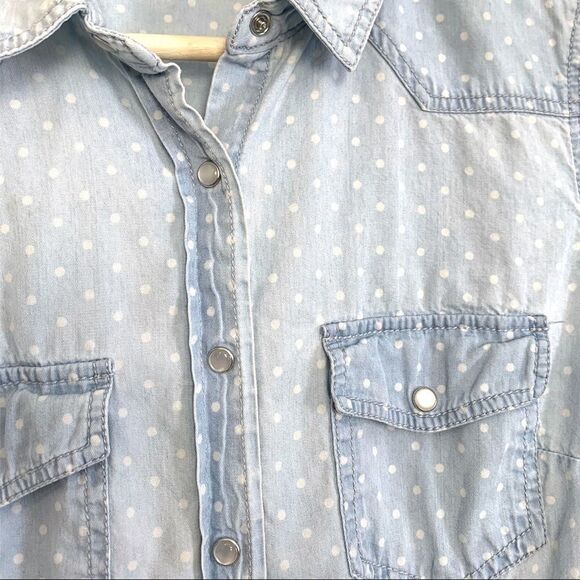 Forever 21 Polka Dot Chambray Top - Picture 3 of 8